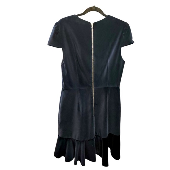 Alice + Olivia Elegant Navy velvet ruffle Dress size 12 - Picture 4 of 12